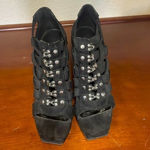 Jessica Simpson black heels